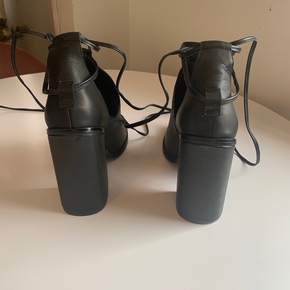 Unif 94 Heels - Picture 5 of 7